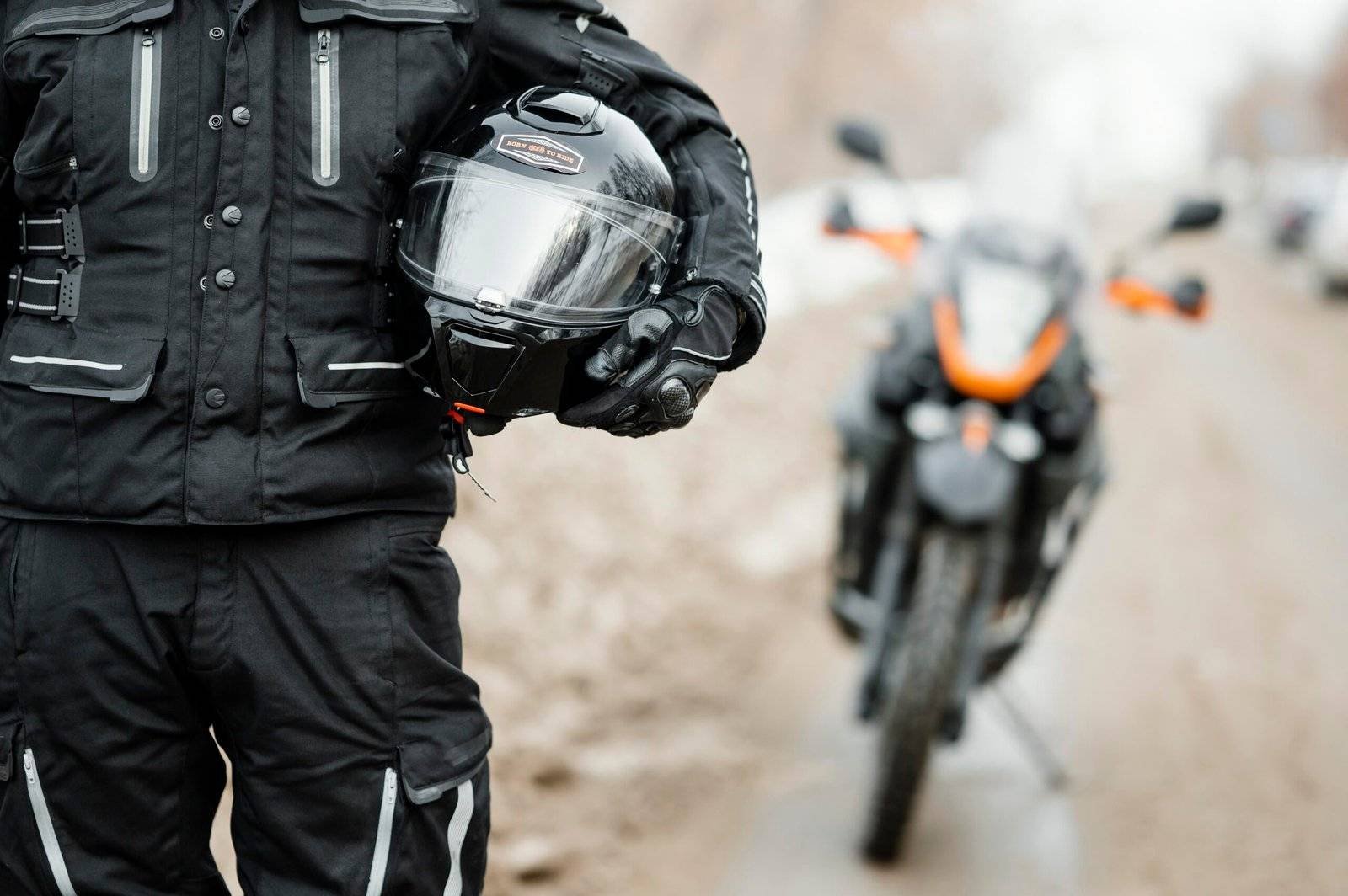 Why Biker Jackets Are the Ultimate Travel Gear 4 Motorcycle jacket travel use